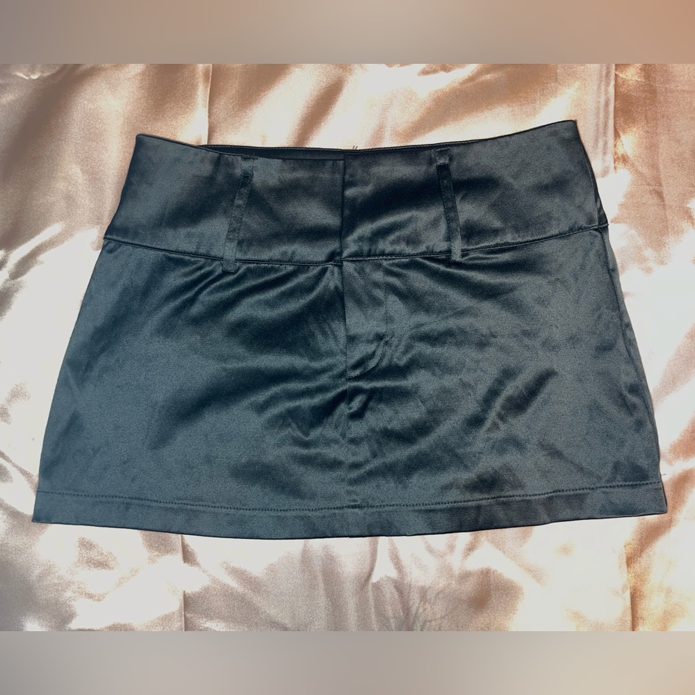 SATIN MINI SKIRT